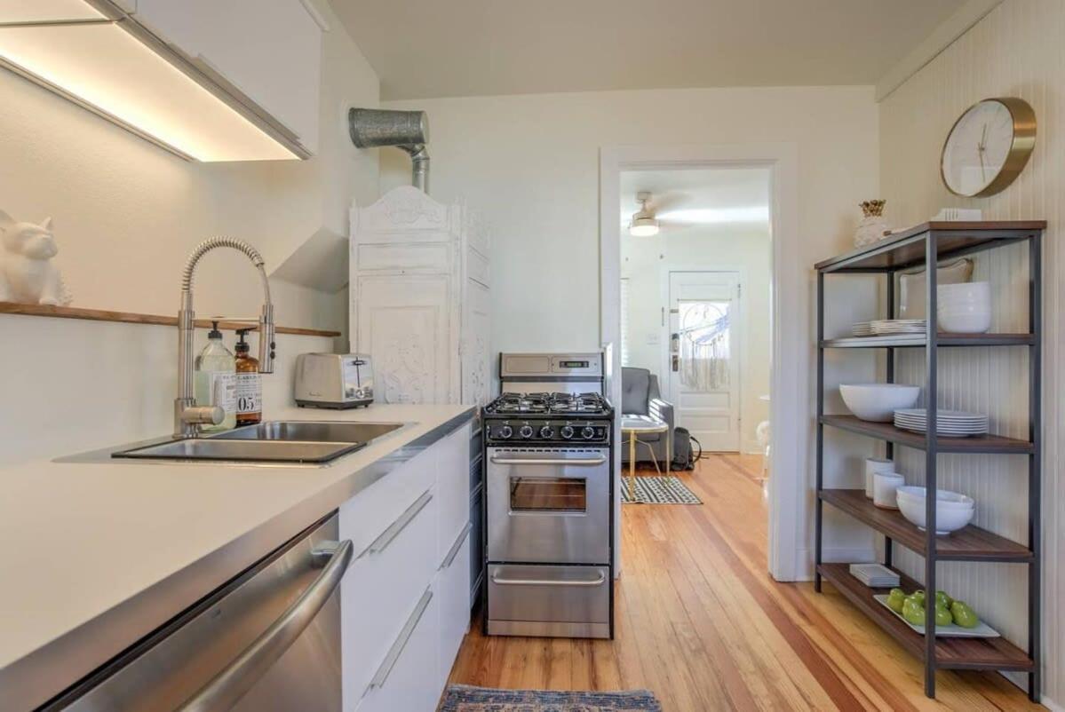 Villa Vintage Tiny House Cute 1Bdrm Big Appeal Colorado Springs Esterno foto