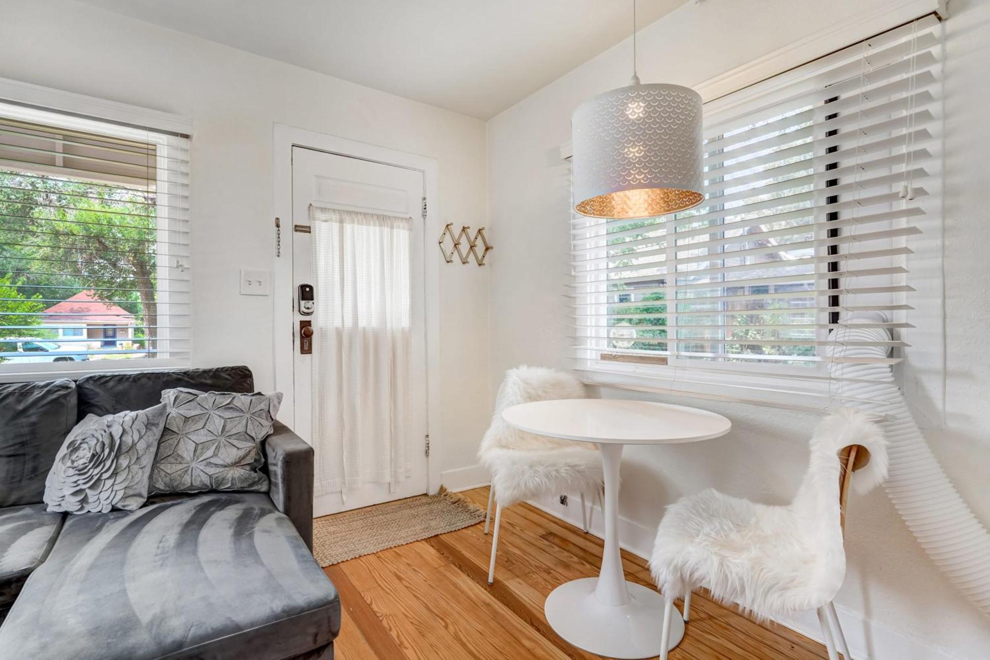 Villa Vintage Tiny House Cute 1Bdrm Big Appeal Colorado Springs Esterno foto