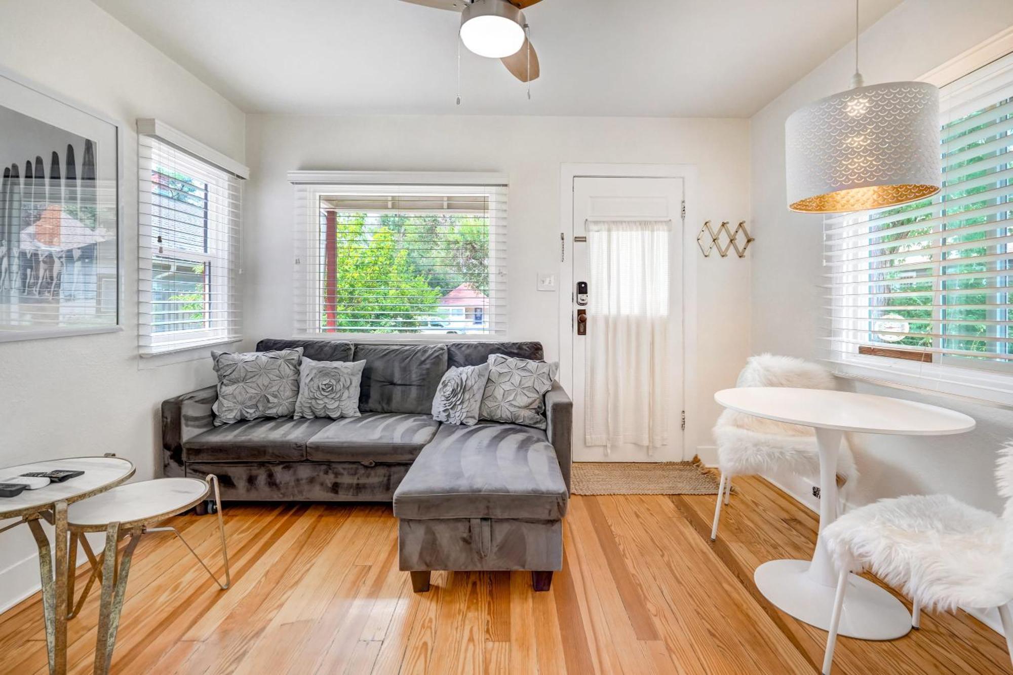 Villa Vintage Tiny House Cute 1Bdrm Big Appeal Colorado Springs Esterno foto